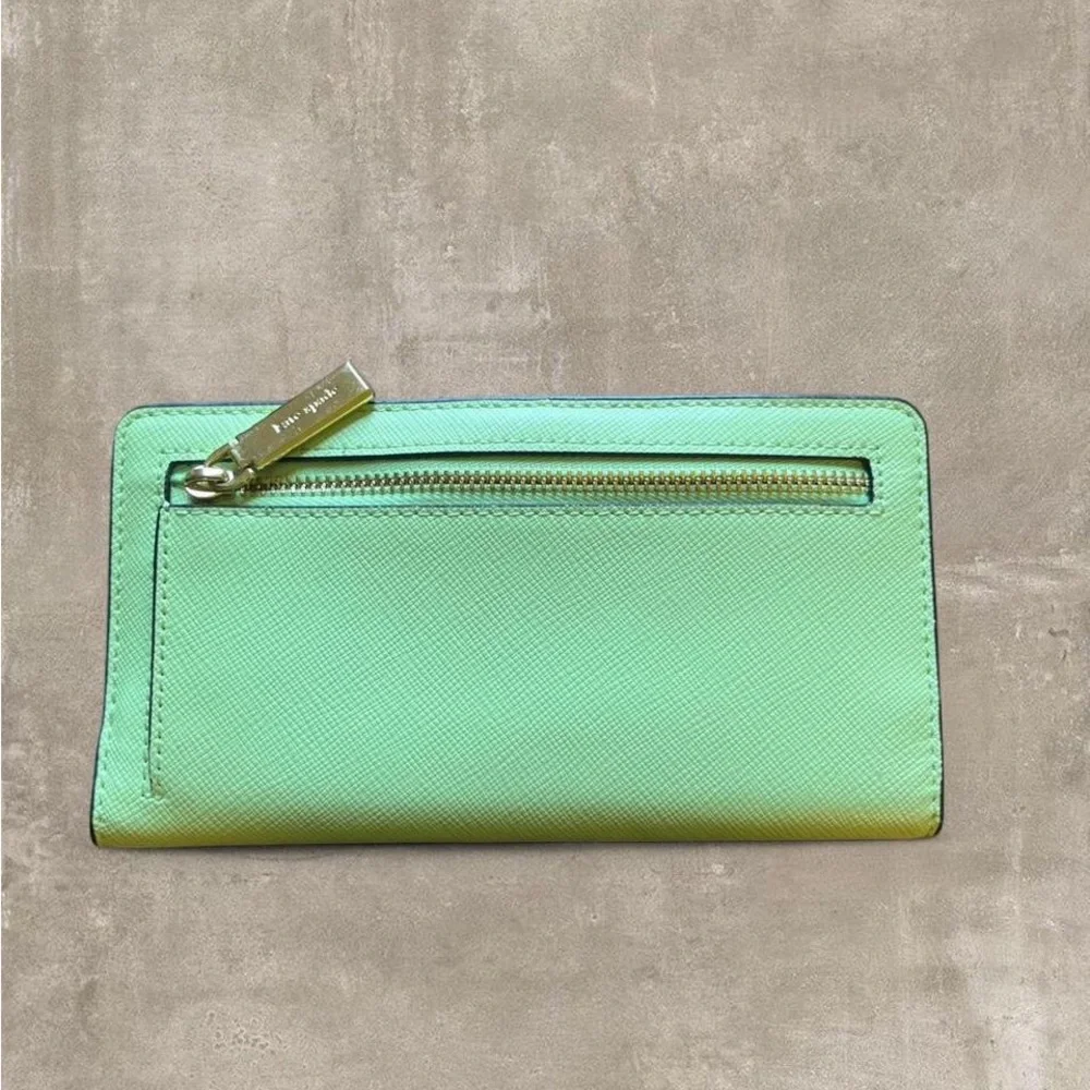 Kate Spade New York Slim Leather Wallet Green Zip Around